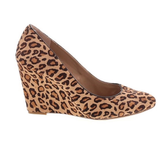 BRAND NEW Banana Republic Leopard Wedges - Picture 2 of 2